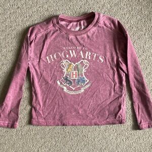 HARRY POTTER mauve-pink Hogwarts crest tee, Sz 6/6X.